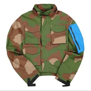 Rare OFF-WHITE x Nike Women’s Lab Palm Camo Jacket